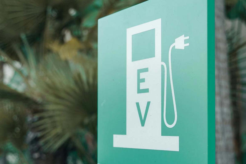 豪州でPHVの販売台数が急増, EV伸び悩みとPHV需要, PHV市場の変革力, 大型車需要と電動化, EV普及の曲がり角