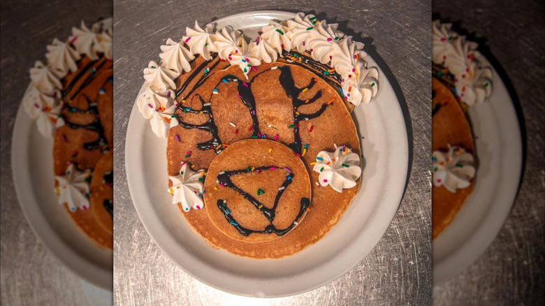Sunliner Diner, Gorilla Taco, The Old Mill Restaurant, Mama's Farmhouse, Frizzle Chicken Café, Downtown Flavortown, Blue Moose Burgers and Wings, Cookie Dough Monster Burgers & Shakes, Sawyer's Farmhouse, Methodology