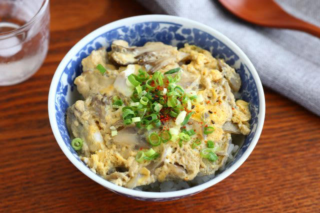 5分で完成！レンジで簡単「まいたけの卵とじ丼」, 材料（作りやすい分量）, 作り方（調理時間5分）, 食べてキレイを磨く！レシピのポイント