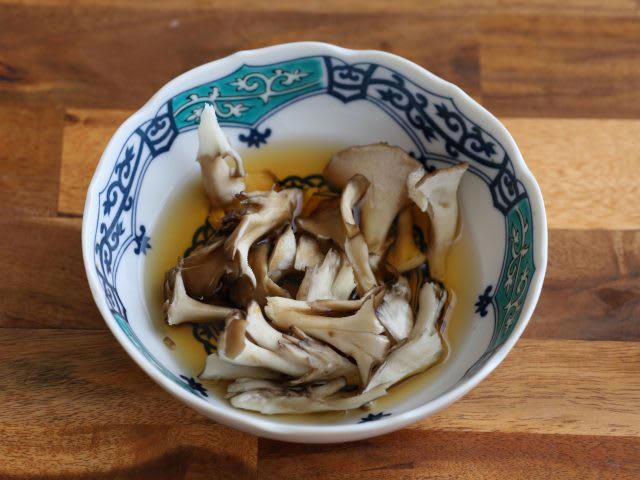 5分で完成！レンジで簡単「まいたけの卵とじ丼」, 材料（作りやすい分量）, 作り方（調理時間5分）, 食べてキレイを磨く！レシピのポイント