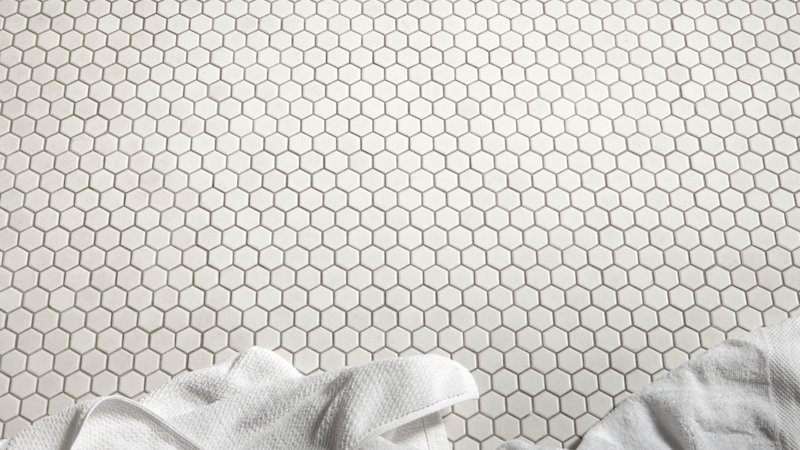 The hidden problem with tiles and grout, The case for a shower base, How to clean a shower base properly, What to keep in mind, Refreshing an existing shower base
