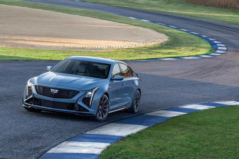 Cadillac CT4-V Blackwing , Cadillac CT5-V Blackwing , Ford Bronco, Ford Mustang , Jeep Wrangler , Polaris Slingshot