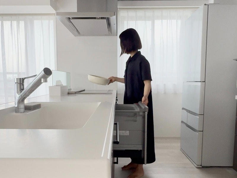 掃除機をやめて「ルンバ」に任せる, 皿洗いをやめて「食洗機」にきり替える, 干す・たたむをやめて「ドラム式洗濯乾燥機」に, ふきんの洗浄・消毒をやめて「ペーパータオル」に, 「やめる」ことで得られた心の余裕