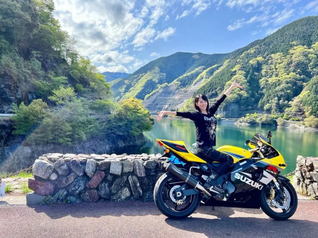 父親との雑談が興味のきっかけ, バイク上達の執念でインドア派のときさんに変化が, 気持ちが落ちている時はバイクに乗らないのも安全の秘訣, バイクは新鮮な気持ちを常に与えてくれる, 二輪車の楽しさや利便性、安全性に関する情報を発信