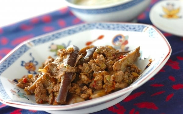 調味料2つ！ 鶏手羽元のシロップ照り焼き, 下味冷凍で麻婆ナス, 下味冷凍で塩サバの甘酢あんかけ, 下味冷凍で鮭と切干し大根の炒め煮, 皿ごと下味冷凍！ エビとホタテのアヒージョ, 下味冷凍で具だくさん洋風チャーハン