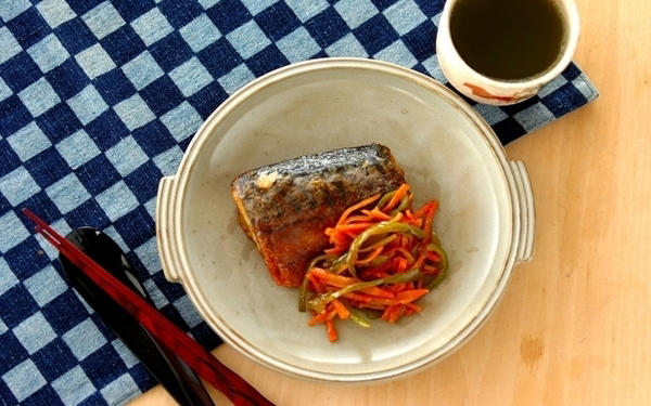 調味料2つ！ 鶏手羽元のシロップ照り焼き, 下味冷凍で麻婆ナス, 下味冷凍で塩サバの甘酢あんかけ, 下味冷凍で鮭と切干し大根の炒め煮, 皿ごと下味冷凍！ エビとホタテのアヒージョ, 下味冷凍で具だくさん洋風チャーハン