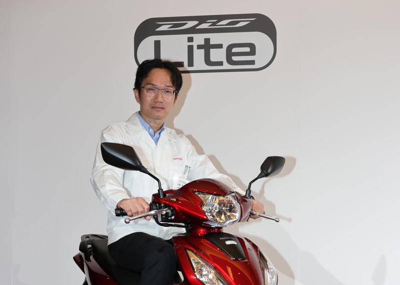 ホンダ「Dio110 Lite」の概要, ホンダ「Dio110 Lite」のカラー・人気投票, ホンダ「Dio110 Lite」の開発者に聞く, ホンダ「Dio110 Lite」の主なスペック・燃費・生産国・価格, ホンダ「Dio110 Lite」の写真, ホンダ「Dio110」のおすすめ関連記事