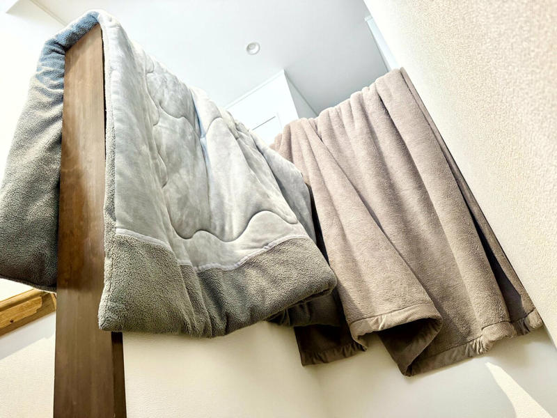 やめたきっかけは「花粉症」と「家事の負担」, 外干しをやめて気づいたメリット, 外干しの代わりにしている「布団のお手入れ」, 自分や家族に合うやり方がいちばん