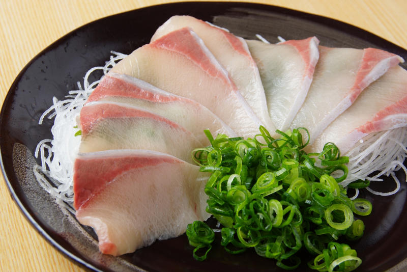 はまちとぶりの大きな違い, ・はまちの塩焼き, ・はまちの照り焼き, ・はまちの唐揚げ, ・はまちの香草パン粉焼き, ・はまちのあらの煮物