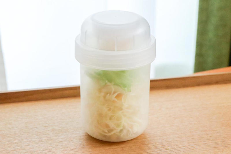 無印良品のカップタイプのお弁当箱, メイン料理にぴったりな450mL, サラダやデザートを持ち歩ける350mL, 便利な反面、注意点もあり！