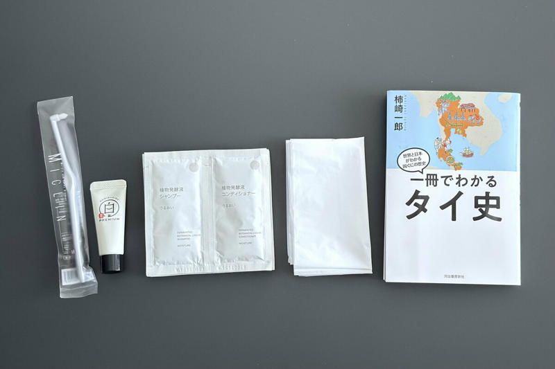 愛用リュックは無印良品、バッグインバッグで整理整頓, 「服は少なく、下着は臨機応変」がマイルール, 小物類は「小さいもの」「兼用できるもの」を選ぶ, 荷物を軽くするために減らしたもの, 少ない荷物のなか、あえて持っていくもの, 少ない荷物で旅行する3つのメリット
