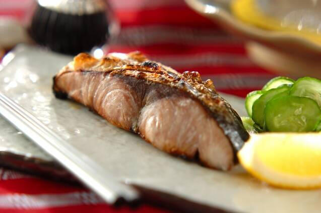 はまちとぶりの大きな違い, ・はまちの塩焼き, ・はまちの照り焼き, ・はまちの唐揚げ, ・はまちの香草パン粉焼き, ・はまちのあらの煮物