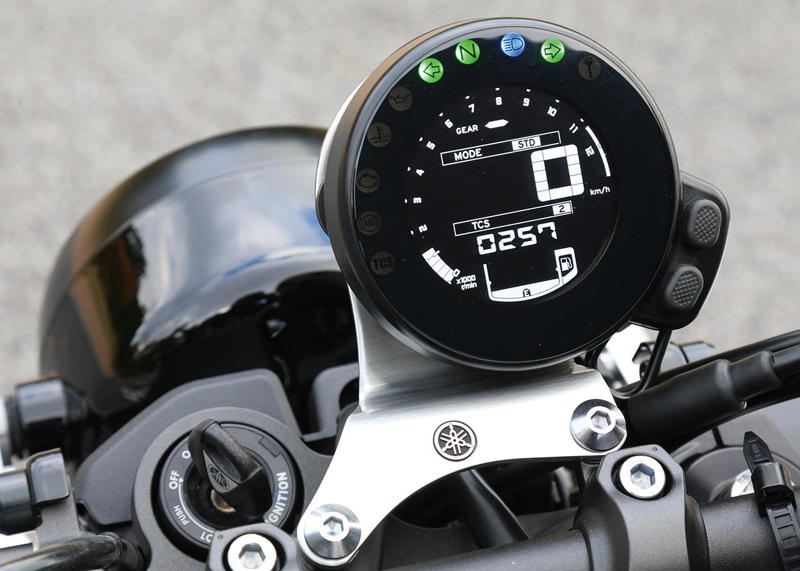ヤマハ「XSR」ヒストリー, ヤマハ「XSR900 ABS」系譜（2016～2025年モデル）, ヤマハ「XSR900 ABS」の主なスペック・燃費・製造国・価格, ヤマハ「XSR700 ABS」系譜（2018年～2024年モデル）, ヤマハ「XSR700 ABS」の主なスペック・価格, 関連のおすすめ記事