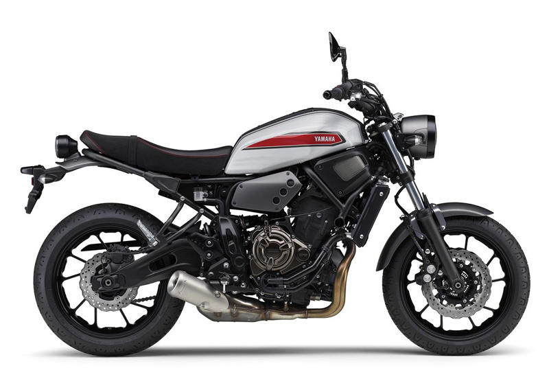 ヤマハ「XSR」ヒストリー, ヤマハ「XSR900 ABS」系譜（2016～2025年モデル）, ヤマハ「XSR900 ABS」の主なスペック・燃費・製造国・価格, ヤマハ「XSR700 ABS」系譜（2018年～2024年モデル）, ヤマハ「XSR700 ABS」の主なスペック・価格, 関連のおすすめ記事