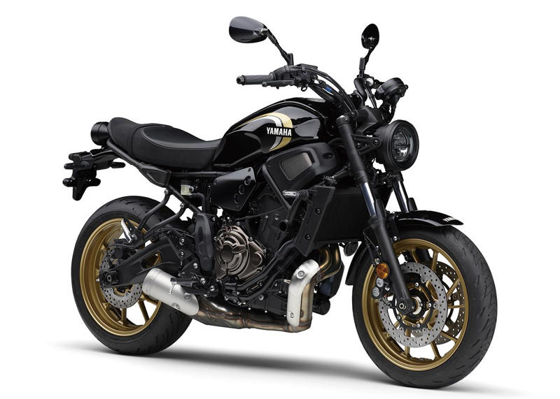 ヤマハ「XSR」ヒストリー, ヤマハ「XSR900 ABS」系譜（2016～2025年モデル）, ヤマハ「XSR900 ABS」の主なスペック・燃費・製造国・価格, ヤマハ「XSR700 ABS」系譜（2018年～2024年モデル）, ヤマハ「XSR700 ABS」の主なスペック・価格, 関連のおすすめ記事