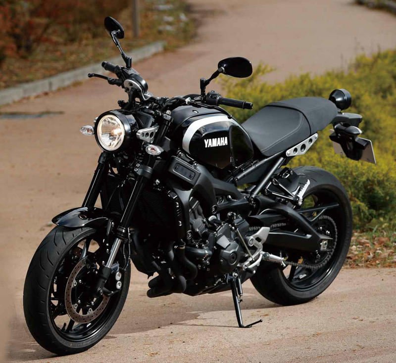 ヤマハ「XSR」ヒストリー, ヤマハ「XSR900 ABS」系譜（2016～2025年モデル）, ヤマハ「XSR900 ABS」の主なスペック・燃費・製造国・価格, ヤマハ「XSR700 ABS」系譜（2018年～2024年モデル）, ヤマハ「XSR700 ABS」の主なスペック・価格, 関連のおすすめ記事