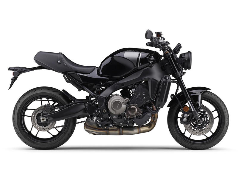 ヤマハ「XSR」ヒストリー, ヤマハ「XSR900 ABS」系譜（2016～2025年モデル）, ヤマハ「XSR900 ABS」の主なスペック・燃費・製造国・価格, ヤマハ「XSR700 ABS」系譜（2018年～2024年モデル）, ヤマハ「XSR700 ABS」の主なスペック・価格, 関連のおすすめ記事