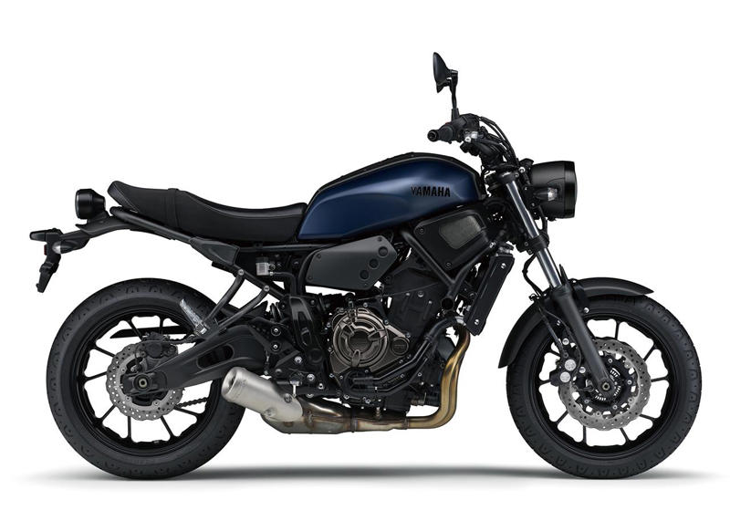 ヤマハ「XSR」ヒストリー, ヤマハ「XSR900 ABS」系譜（2016～2025年モデル）, ヤマハ「XSR900 ABS」の主なスペック・燃費・製造国・価格, ヤマハ「XSR700 ABS」系譜（2018年～2024年モデル）, ヤマハ「XSR700 ABS」の主なスペック・価格, 関連のおすすめ記事