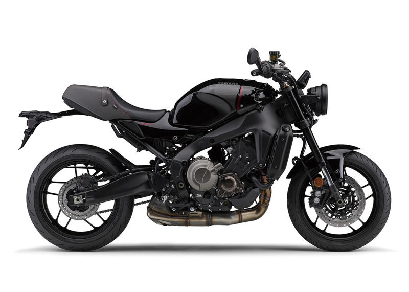 ヤマハ「XSR」ヒストリー, ヤマハ「XSR900 ABS」系譜（2016～2025年モデル）, ヤマハ「XSR900 ABS」の主なスペック・燃費・製造国・価格, ヤマハ「XSR700 ABS」系譜（2018年～2024年モデル）, ヤマハ「XSR700 ABS」の主なスペック・価格, 関連のおすすめ記事
