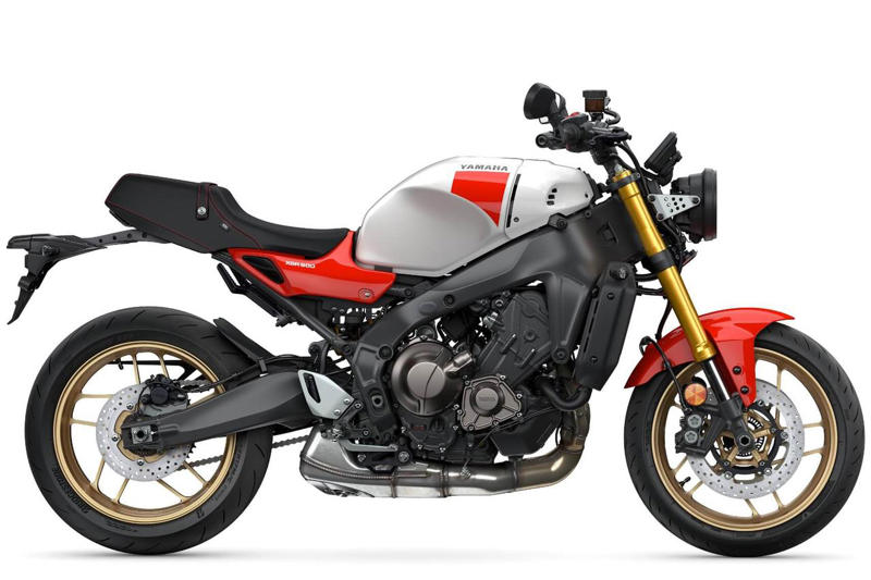 ヤマハ「XSR」ヒストリー, ヤマハ「XSR900 ABS」系譜（2016～2025年モデル）, ヤマハ「XSR900 ABS」の主なスペック・燃費・製造国・価格, ヤマハ「XSR700 ABS」系譜（2018年～2024年モデル）, ヤマハ「XSR700 ABS」の主なスペック・価格, 関連のおすすめ記事