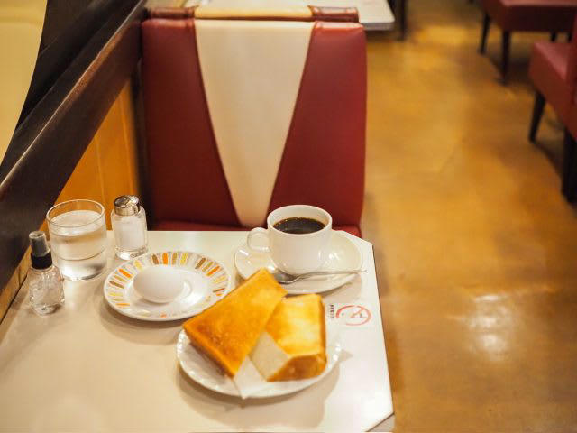 【神楽坂】昭和21年創業！居心地の良い空間でお得なモーニング「コパン（Copain）」, 【新橋】昭和レトロな「パーラーキムラヤ」で厚切りトーストモーニング♪, パーラーキムラヤ, 【神田】老舗喫茶店で味わう名物「のりトースト」。「珈琲専門店エース」, 珈琲専門店エース