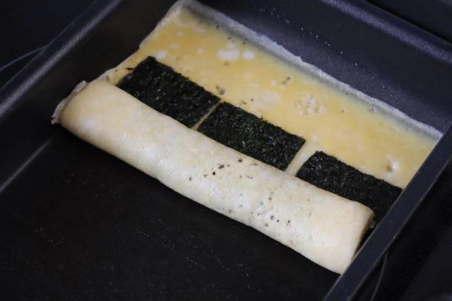 幼児弁当箱にギュッ！「コーン入り照り焼きハンバーグ」「ぐるぐる海苔巻き卵」2品弁当, 1品目 コーン入り照り焼きハンバーグ, 2品目 ぐるぐる海苔巻き卵, 材料 （作りやすい分量・1人分）, 2品弁当の詰め方プロセス, 「心が楽になる2品弁当」のルール