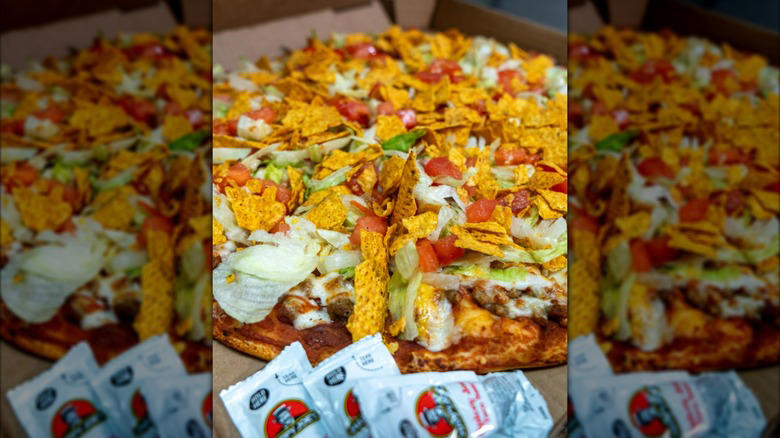 Johnny Marzetti, Gooey butter cake, Hot dish, Swiss steak, Pork tenderloin sandwich, Cincinnati chili, Taco pizza, Loose meat sandwich