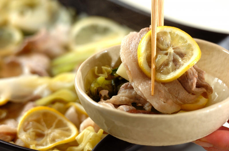 ナンプラー風味が新鮮！ 鶏唐揚げレモン鍋, 塩麹で柔らか！ ヨーグルトカレー鍋, 鮭と根菜の酒粕豆乳鍋, タイ風ちゃんこ鍋, キムチチーズタッカルビ鍋, 韓国の水炊き「タッカンマリ」
