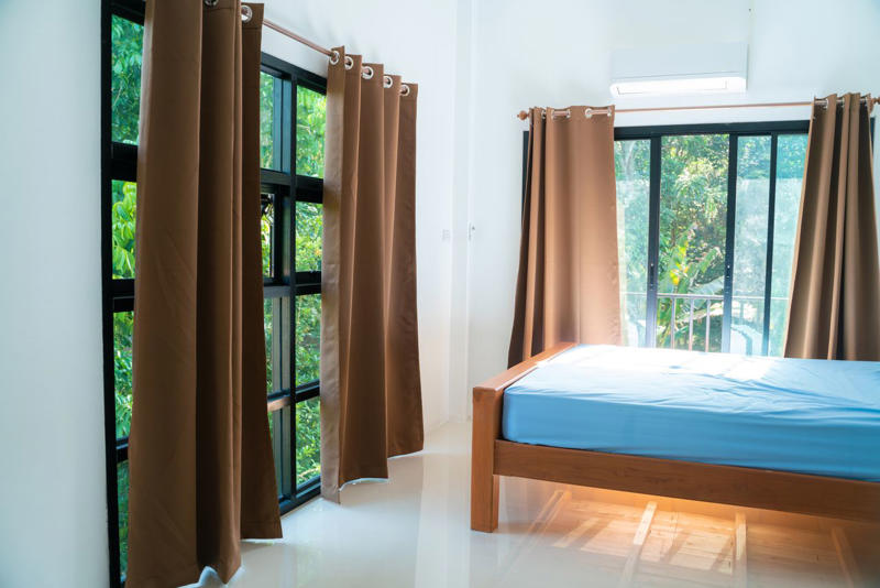 Anything Too Ornate, Heavy and Stiff Drapery, Mini Blinds, Anything Hung Improperly