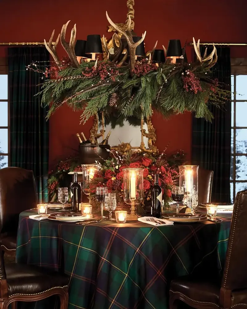 Maximalism, Statement Tree Toppers, Texture and Layering, Food Presentation as Performance, Personal Collections, Neutral Tones, Traditional Colours