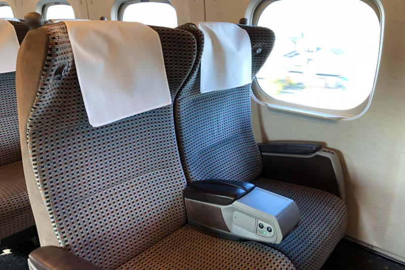 感情論ではなく「構造論」, ネットの意見とグリーン車の役割, 「静寂性」を前提にした交通設計の限界,  「静寂の権利」と「移動の権利」の衝突, 泣き声は「社会インフラの未整備」を告げる警告音