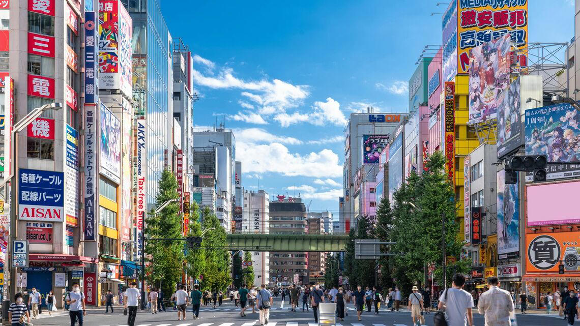 オタクの聖地を中国席巻, アキバのあちこちに出現「実は中国」な企業広告, 中国では制限されていたアニメも、日本では自由, 日本で売れまくる中国スマホゲーム, データで見る中国ゲームメーカーの躍進, 「お客さんも私も歳を取ったの」89歳店主の決断