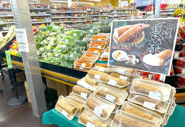 日本の味と地元農園の野菜から学ぶ。アメリカ暮らしと腸活の工夫, 日本の食材がそろう「ニジヤマーケット」, “腸活”にGoodなPB商品が充実, 季節を体感できる「タナカファーム」, 日本の桃とひと味違う、カリフォルニアピーチ, 日本とアメリカの食をつなぐ“腸活”スタイル