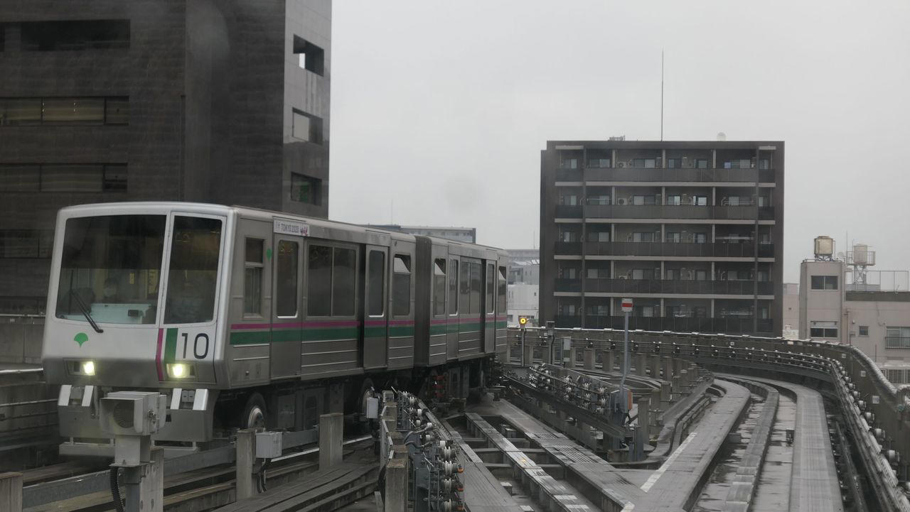「営業係数」から読み解く赤字路線を取り巻く環境, 【ワースト1位・里48】混雑日本一「日暮里・舎人ライナー」と並行　なぜ廃止できない？, 【ピックアップ】ほぼ赤字路線！なぜ「はとバス」に委託されている？, 【ピックアップ】都営バス最長・約28km！「青梅行き・ロングランバス」赤字でも消滅しないワケ