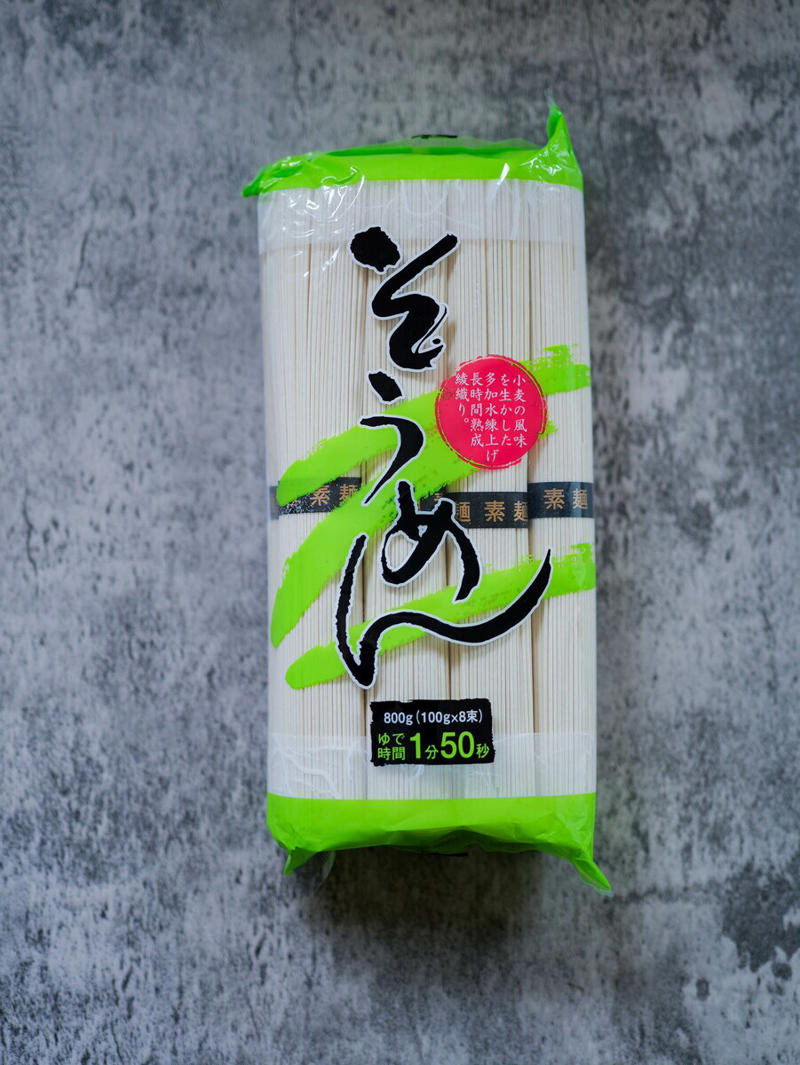 1食25円！大容量で万能な「パスタ」5kg 1270円, スープも業スーで買えば本場の味！「味の素マルタイ 棒ラーメン」 1kg 418円, 週末のごちそうに！「日清製粉 たこ焼粉」1kg 298円, 業スーの顔！「ゆで冷凍讃岐うどん」200g×5　178円, とにかく安さが売り！「そうめん」100g×8束　198円