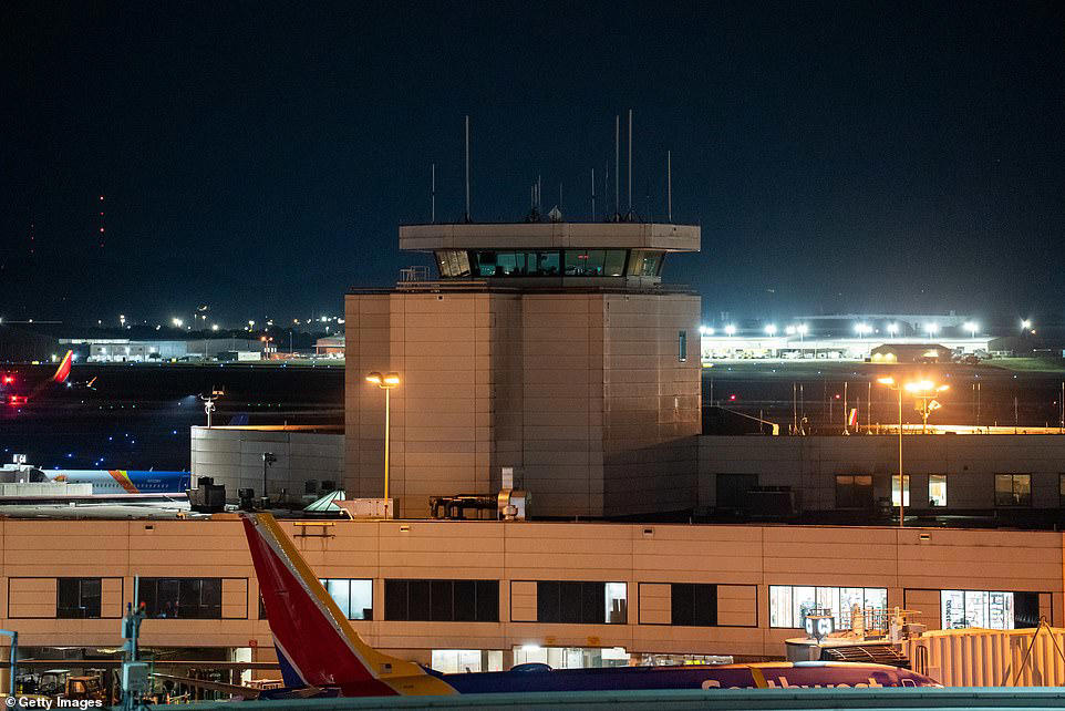 Travel chaos as major US airports hit by delays