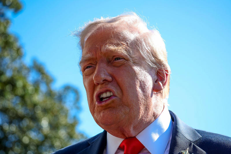 YouTubeとトランプ大統領の法廷闘争が決着, アカウント停止処分の理由は「暴力行為の扇動」, YouTubeは「前代未聞の集中的な権力を手に入れた」, ホワイトハウスのボールルーム建設費に, 和解金の残りはその他の原告と山分け, 一連の訴訟はすべて和解で決着, 決め手はトランプ氏の返り咲き, 「千年たっても法廷で争っていただろう」, トランプ大統領は「理想的なクライアント」？, 「ハイテク企業のふるまいを一変させた」, トランプ大統領にとっては大成功, YouTubeにとっても利益がある合意