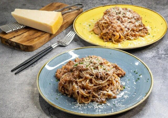 喫茶店の厚焼きたまごサンド, 喫茶店のナポリタン, デリ風たまごサンド, デリ風ベーコンとほうれん草のキッシュ, 材料（直径15cmのケーキ型1台分）, 台湾屋台の味、大雞排（ダージーパイ）, 材料（1枚分：1～2人分）, 台湾屋台の味、魯肉飯（ルーローハン）, 味玉の材料（4個分）, 魯肉飯の材料（2人分）, ベトナム屋台の味、バインミー, 洋食屋さんのポークチャップ, 洋食屋さんのボロネーゼ, 洋食屋さんの包み焼きハンバーグ, 中華レストランの甘辛オレンジチキン, 中華料理店の中華粥