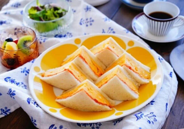 喫茶店の厚焼きたまごサンド, 喫茶店のナポリタン, デリ風たまごサンド, デリ風ベーコンとほうれん草のキッシュ, 材料（直径15cmのケーキ型1台分）, 台湾屋台の味、大雞排（ダージーパイ）, 材料（1枚分：1～2人分）, 台湾屋台の味、魯肉飯（ルーローハン）, 味玉の材料（4個分）, 魯肉飯の材料（2人分）, ベトナム屋台の味、バインミー, 洋食屋さんのポークチャップ, 洋食屋さんのボロネーゼ, 洋食屋さんの包み焼きハンバーグ, 中華レストランの甘辛オレンジチキン, 中華料理店の中華粥
