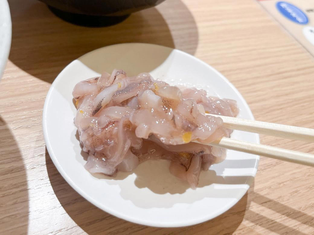 並んででも食べたい！福岡のソウルフード, 刺身級の新鮮さ！無料サービスのいか塩辛が大人気, 揚げたてのサクサクが食べられる！, 素材のよさが人気の理由, 時間に余裕を持って訪店したい