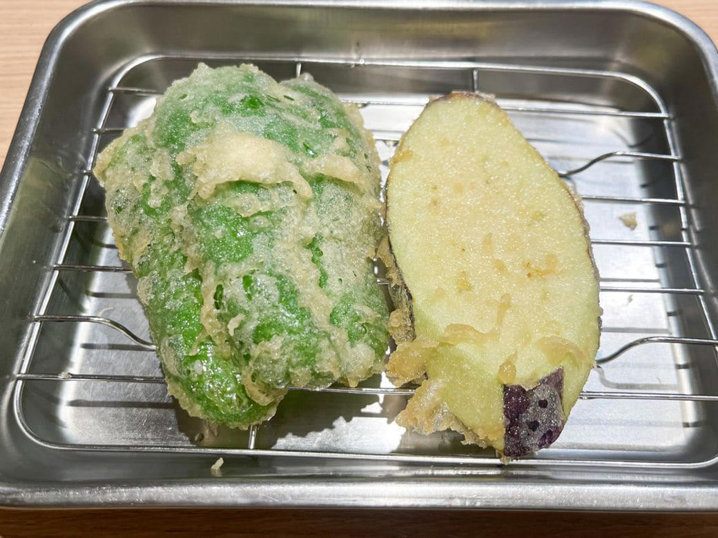 並んででも食べたい！福岡のソウルフード, 刺身級の新鮮さ！無料サービスのいか塩辛が大人気, 揚げたてのサクサクが食べられる！, 素材のよさが人気の理由, 時間に余裕を持って訪店したい