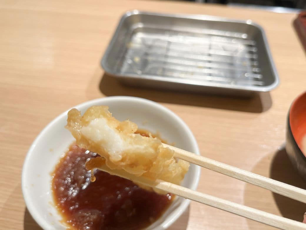 並んででも食べたい！福岡のソウルフード, 刺身級の新鮮さ！無料サービスのいか塩辛が大人気, 揚げたてのサクサクが食べられる！, 素材のよさが人気の理由, 時間に余裕を持って訪店したい