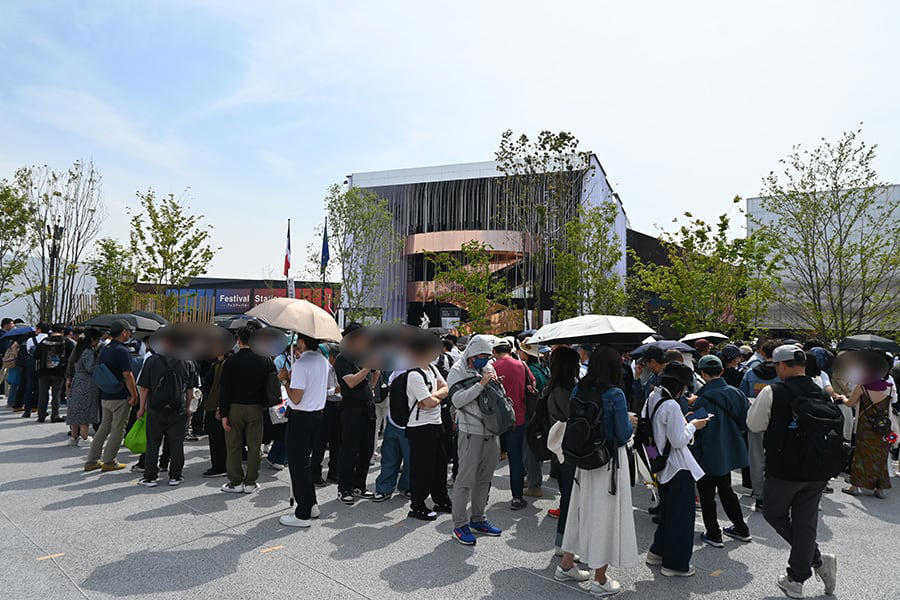 ■ 開幕初日も夜はガラガラだった「４月」, ■ ＧＷ中も今より半分で空いてた「５月」, ■ 短い梅雨→急な猛暑でまだ空いてた「６月」, ■ 来場者数の「潮目」が変わったのは？, ■ ４〜１０月まで「フランス館」＆「アメリカ館」前を定点観測
