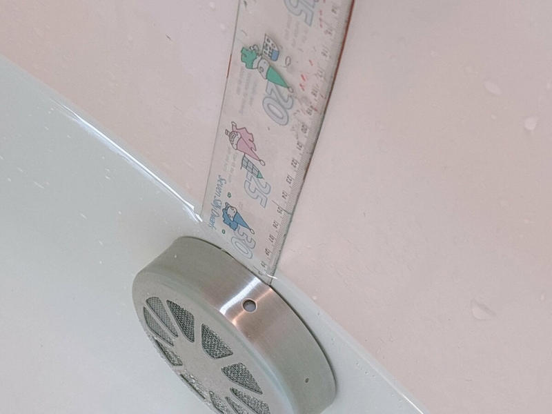 大掃除は春と秋にすませておく, 隙間時間でノズルや天井も掃除, 風呂釜を洗浄した結果は…, 同じタイミングで排水口のフタも破壊