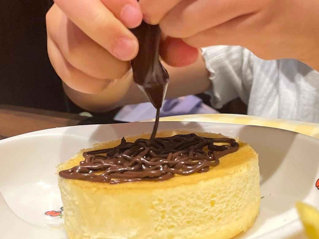 個室でまわりを気にせずランチ, 星乃珈琲店といえばパンケーキ, 親子2人でランチをした場合の予算感は, 某大人気喫茶チェーンとは一線を画す「強み」