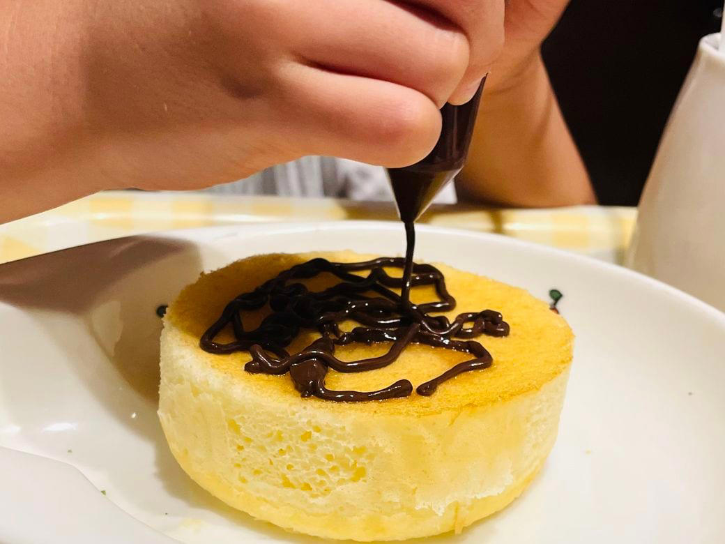 個室でまわりを気にせずランチ, 星乃珈琲店といえばパンケーキ, 親子2人でランチをした場合の予算感は, 某大人気喫茶チェーンとは一線を画す「強み」
