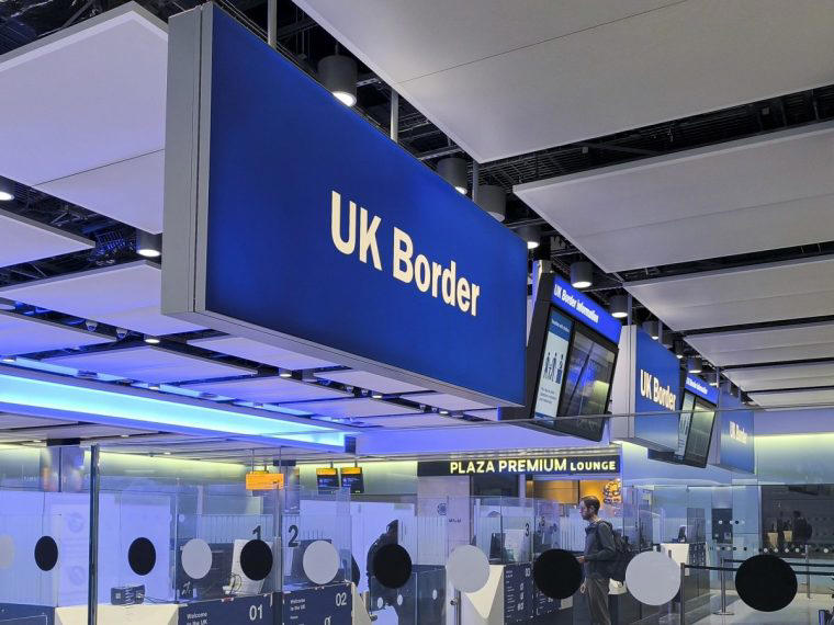 What is EES?, When does it start and what is the roll-out schedule?, How does it work?, Which countries will have EES?, Where will it start first?, Which airports will it be rolled out in?, Will it be rolled out for cruises?, Will I be asked questions at the border?, Are there any more changes to border rules?