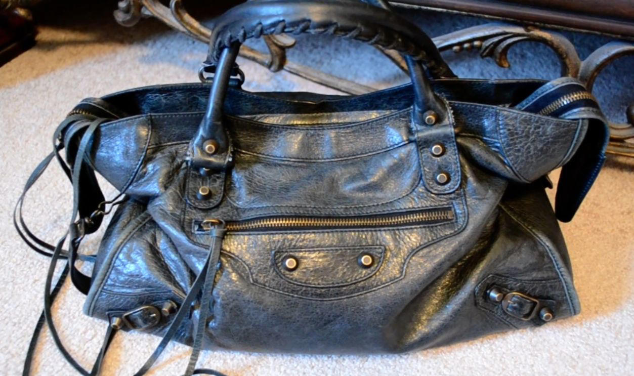 Bags That Pay You Back, Hermès Birkin (Original Prototype), Fendi Baguette, Louis Vuitton Speedy / Monogram Vintage, Dior Lady Dior (Vintage), Dior Saddle Bag, Gucci Horsebit / GG Monogram Vintage, Bottega Veneta Intrecciato (Vintage), YSL (Saint Laurent) Vintage, Prada Nylon (early), Céline Classic Box / Vintage Céline, Loewe Puzzle (Early Editions), Chanel Baguette (Vintage), Hermès Constance (Vintage), Chanel Boy Bag (Vintage), Chanel Double Flap (Vintage), Hermès ‘Himalaya’ Croc / Exotic Editions, Louis Vuitton x Supreme Collaboration, Balenciaga Le City (Vintage), Gucci Bamboo Handle Bag, Chanel Vintage Flap (Mini / Jumbo / Mid), Louis Vuitton Noé (Vintage)