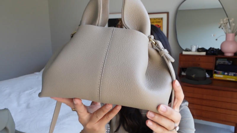 1. Louis Vuitton Neverfull MM, 2. Hermès Birkin Bag, 3. Chanel Classic Flap Bag, 4. Prada Nylon Re-Edition 2005, 5. Coach Rogue 25, 6. Cuyana Classic Structured Leather Tote, 7. Bottega Veneta Intrecciato Hobo, 8. Mulberry Bayswater Bag, 9. Polène Numéro Un Bag, 10. Fossil Rachel Satchel, 1. Kate Spade Nylon Crossbody, 2. Nine West Ava Crossbody, 3. Guess Kamryn Tote, 4. Aldo Quilted Shoulder Bag, 5. JW PEI Gabbi Bag (Vegan Leather), 6. H&amp;M Mini Crossbody Bag, 7. Forever 21 Quilted Chain Purse, 8. Shein Croc-Embossed Satchel, 9. Charles &amp; Keith Micro Shoulder Bag, 10. Steve Madden BPosh Satchel