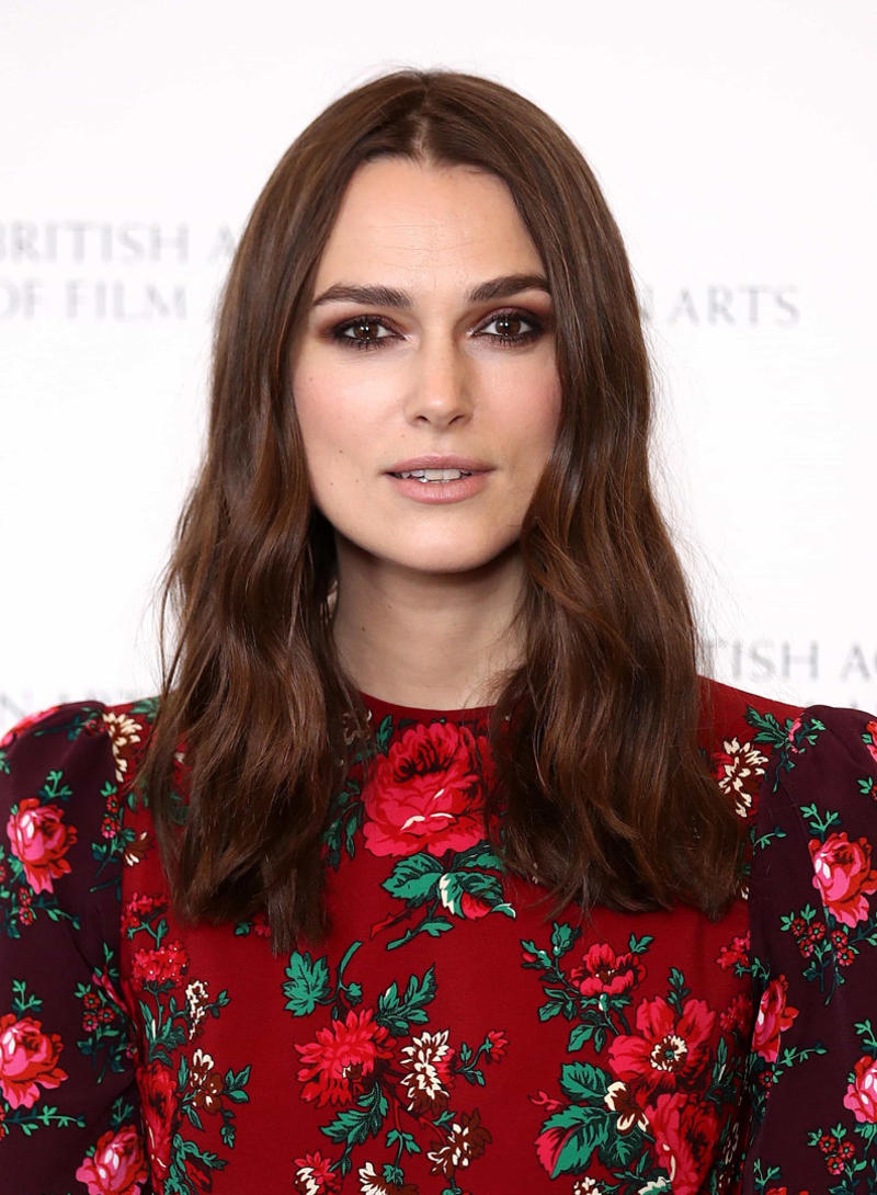 Keira Knightley Gwyneth Paltrow, Chrissy Teigen, Tracee Ellis Ross, Meghan Markle, Drew Barrymore, Ashley Graham, Kim Kardashian, Eva Longoria, Khloé Kardashian, Keira Knightley, Jessica Alba, Victoria Beckham, Christina Applegate, Gigi Hadid, Adriana Lima, Julia Stiles, Lily Aldridge, Margot Robbie, Gal Gadot, Karen Elson, Kate Upton, Molly Sims, Rosie Huntington-Whiteley, Rebecca Minkoff